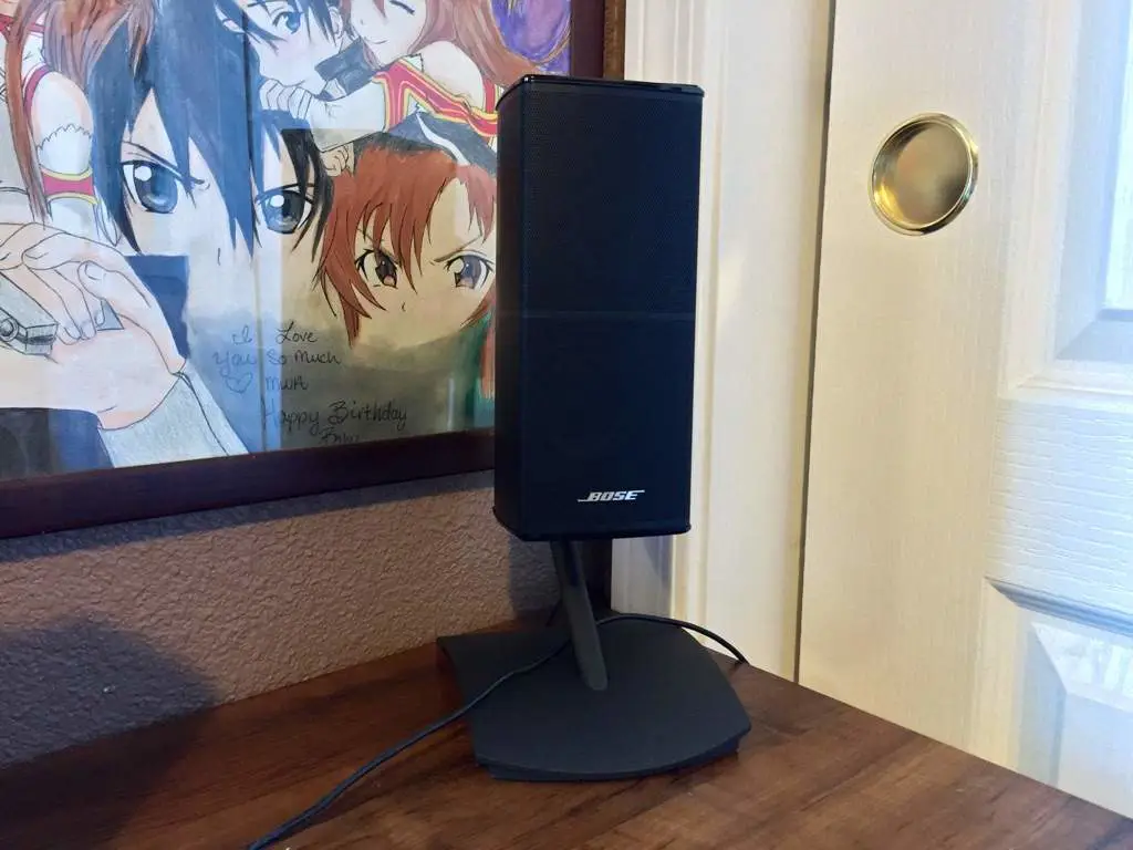 Suasana Nonton Anime yang Sempurna Gambar pengaturan menonton anime yang nyaman