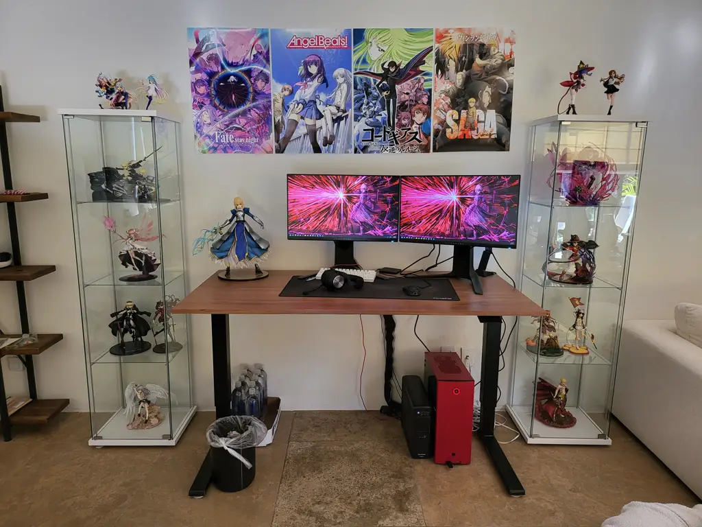 Setup Nonton Anime yang Nyaman Gambar pengaturan menonton anime yang nyaman